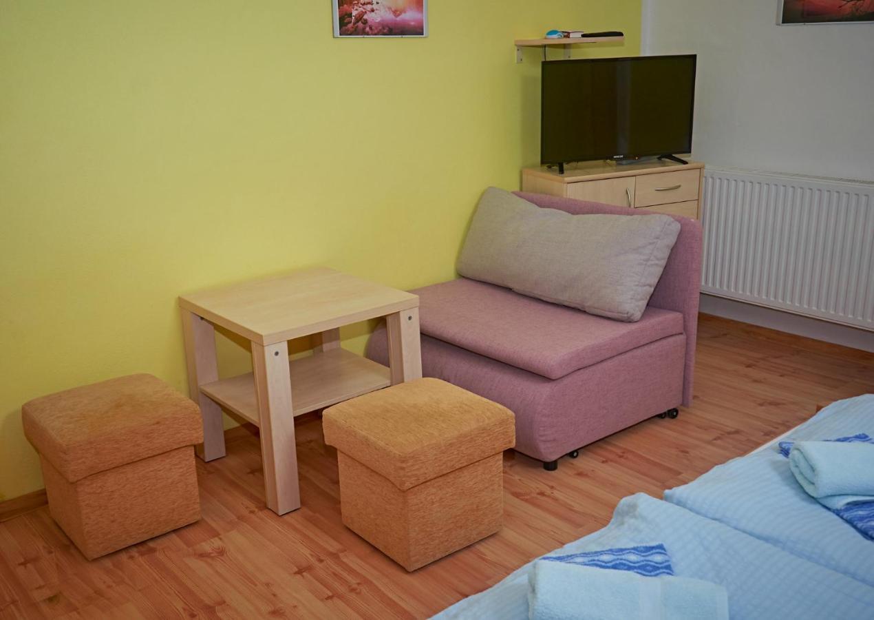 Vila Rhea Važec Exterior foto